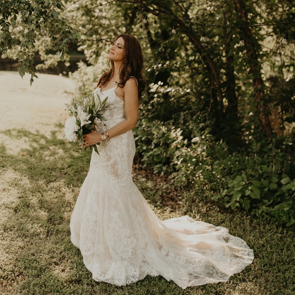 Beautiful Wedding Dress- Galina Signature Lace Mermaid with Slip - Picture 11 of 14